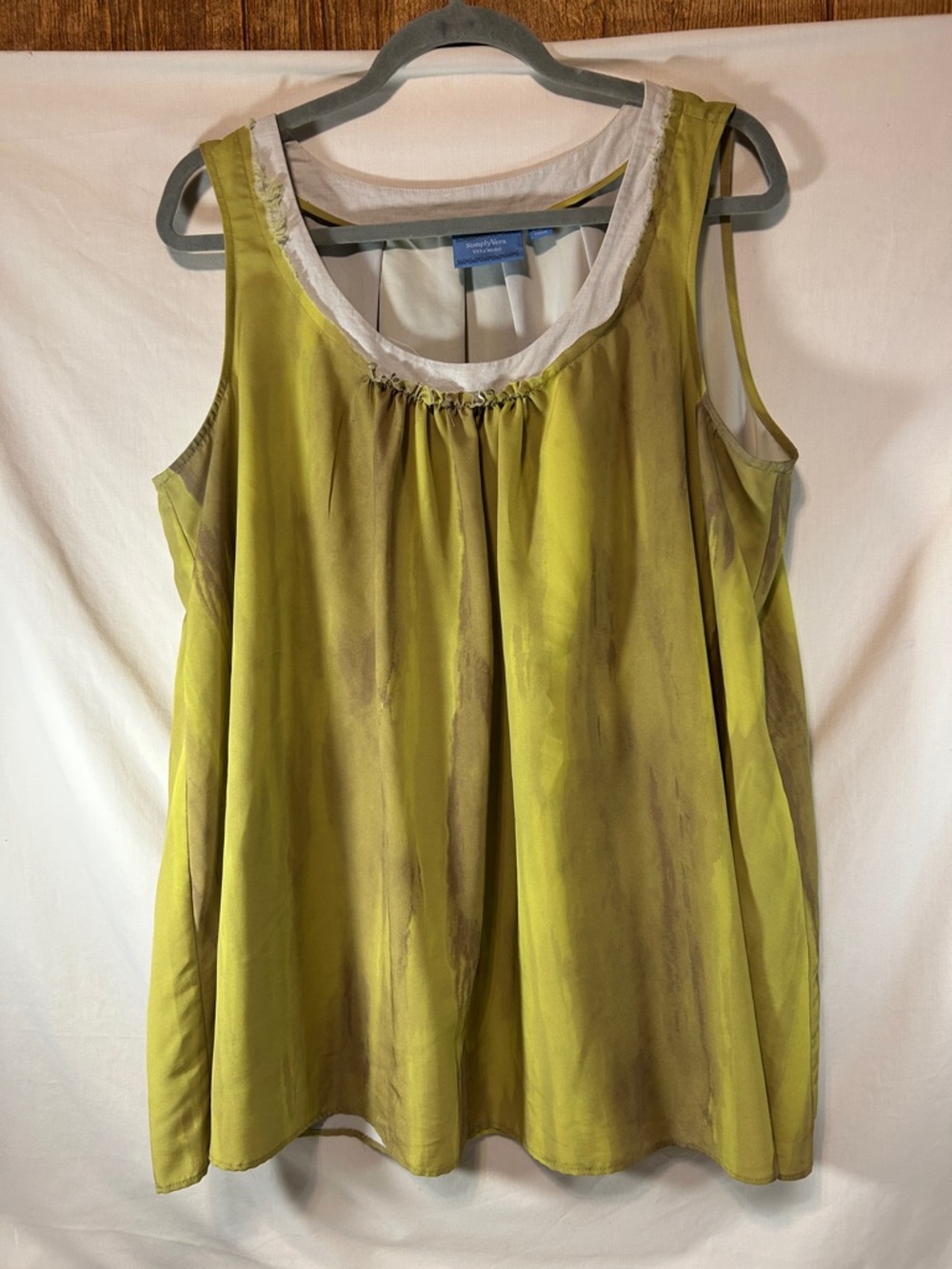 Simply Vera Vera Wang Lime Green Sleeveless Pleated Tank
